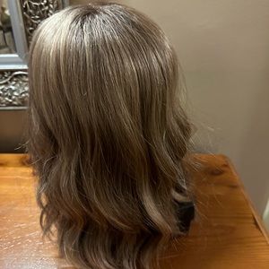 Short wavy hair synthetic topper 12”John Renau